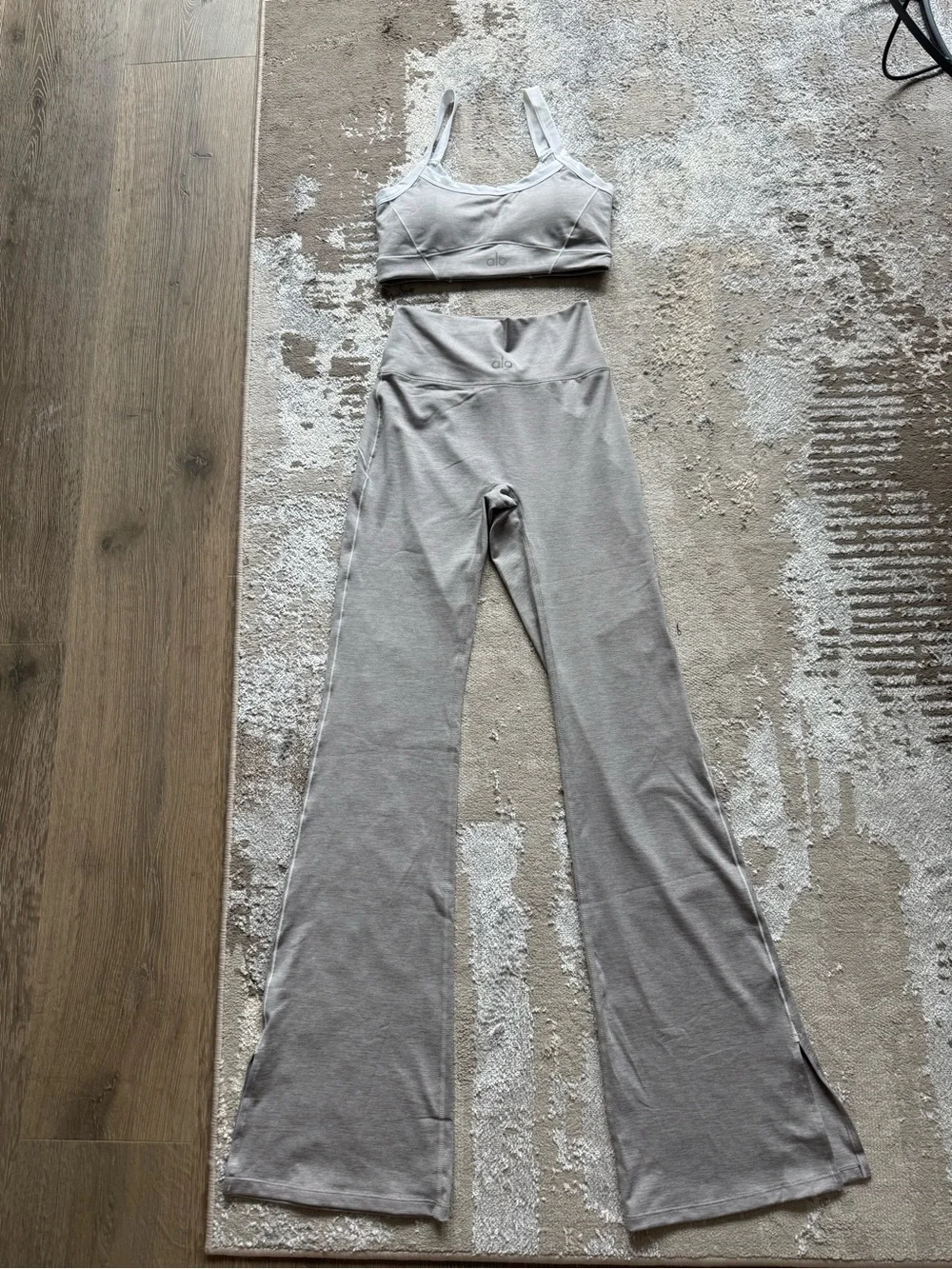 Light Gray Women's Yoga Pants & Sports Bra Set